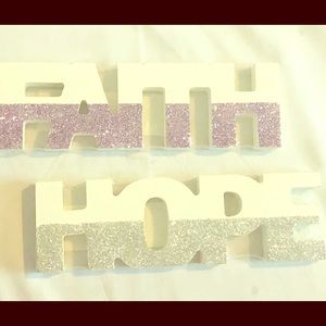 Set of 2 - White wooden words with glitter